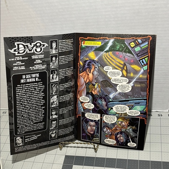 DV8 Comic Book Issue #21 - Picture 3 of 4